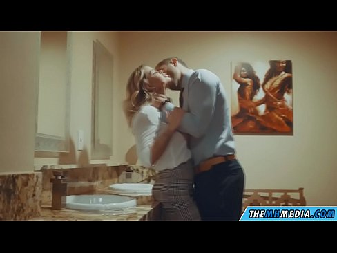 ❤️ Cum busty flava seducit in latrinae publicae Homemade porn at la.vegasservice.ru